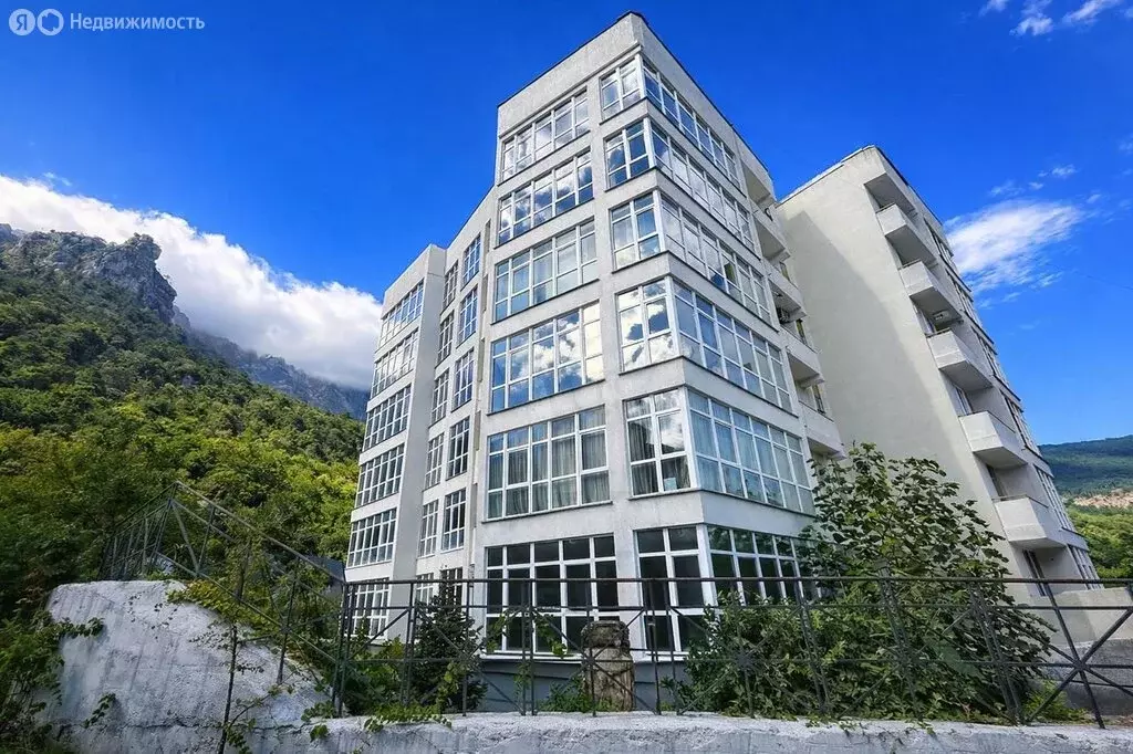 4-комнатная квартира: Республика Крым, муниципальный округ Ялта, ... - Фото 2