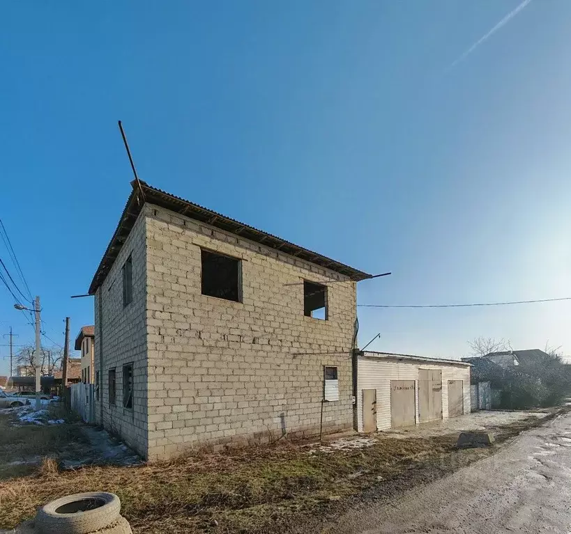 Дом в Волгоградская область, Волгоград Южно-Сибирская ул., 21 (205 м) - Фото 2