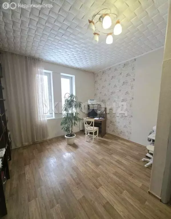 3-комнатная квартира: Северск, улица Ленина, 2 (68.4 м) - Фото 1