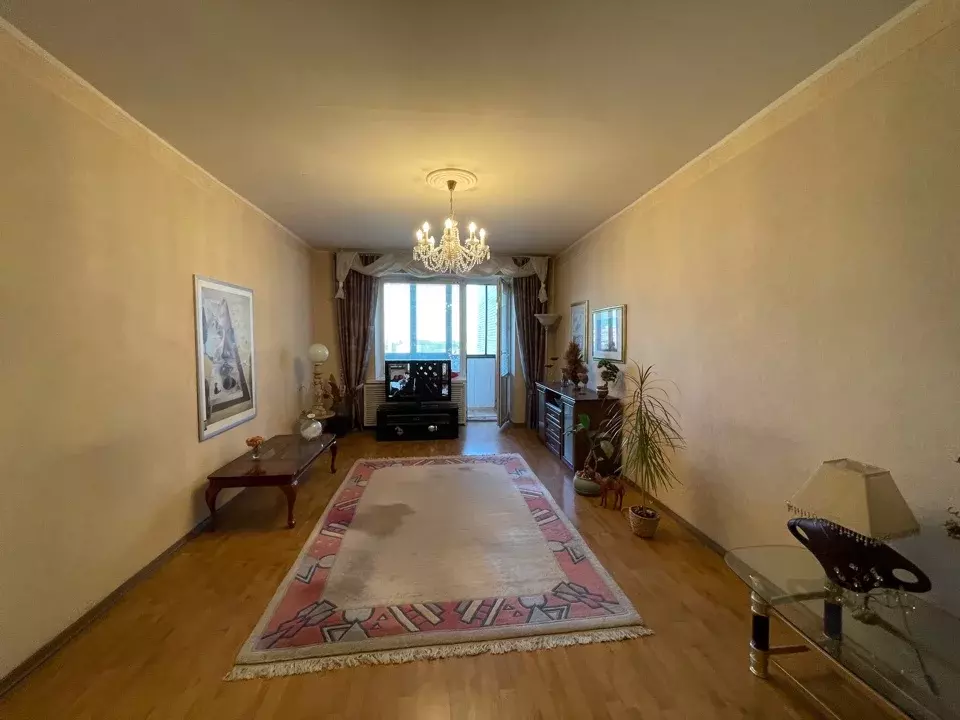 Продается 3-комнатная квартира - Фото 2