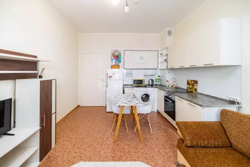 Студия Ханты-Мансийский АО, Сургут ул. Иосифа Каролинского, 9 (27.7 м) - Фото 1