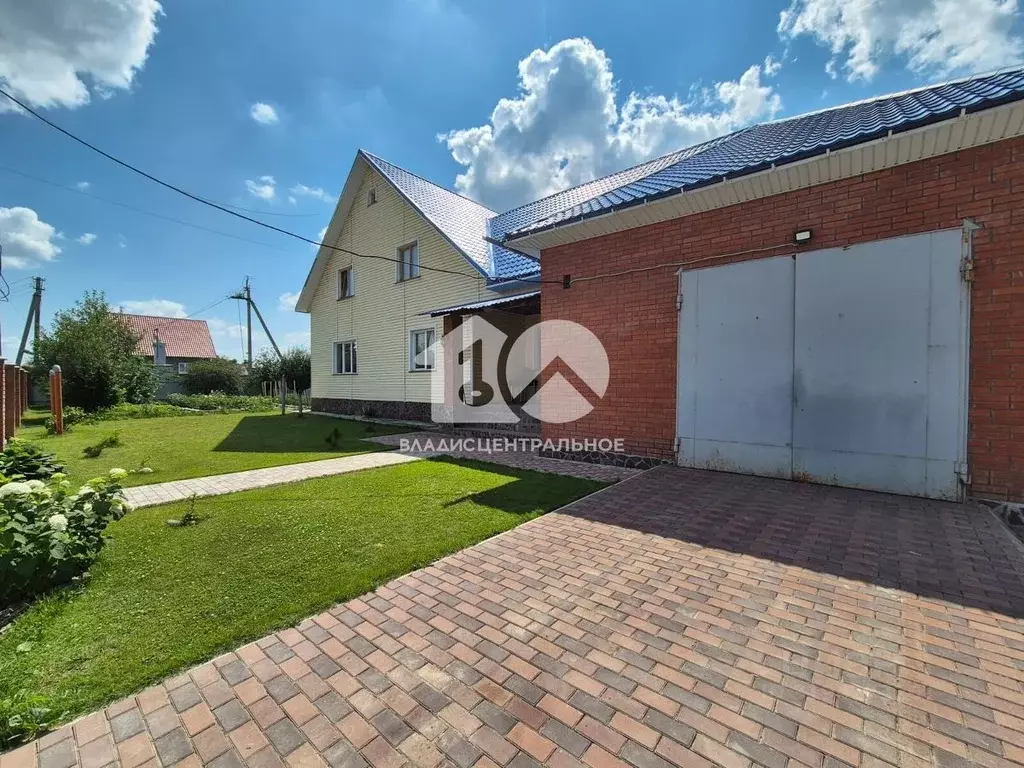 Дом в Новосибирская область, Бердск ул. Журавлиная (300 м) - Фото 1