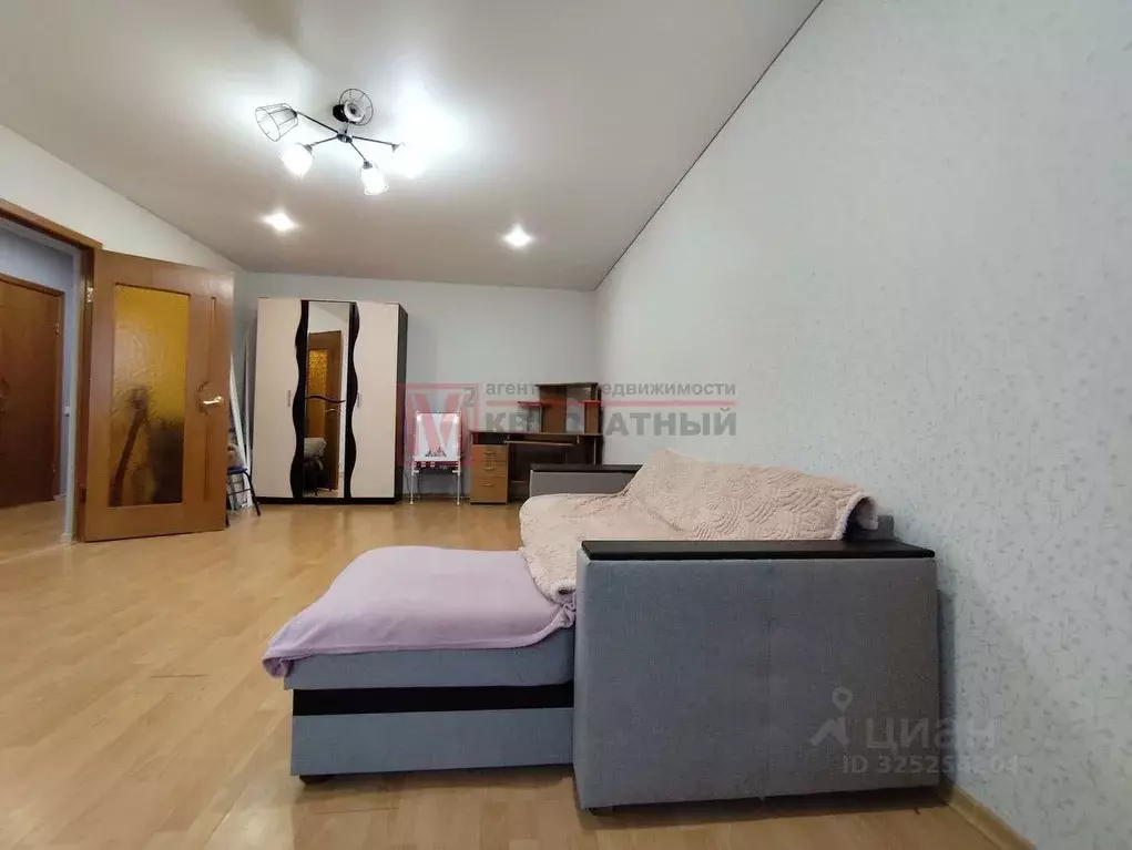 1-к кв. Белгородская область, Старый Оскол Южный мкр, 10Б (47.9 м) - Фото 2