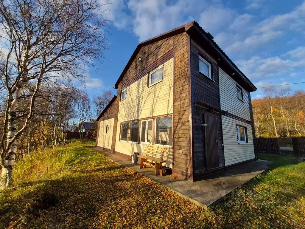 Дом в Мурманская область, Кольский район, Ура-Губа с/пос, с. Ура-Губа ... - Фото 1