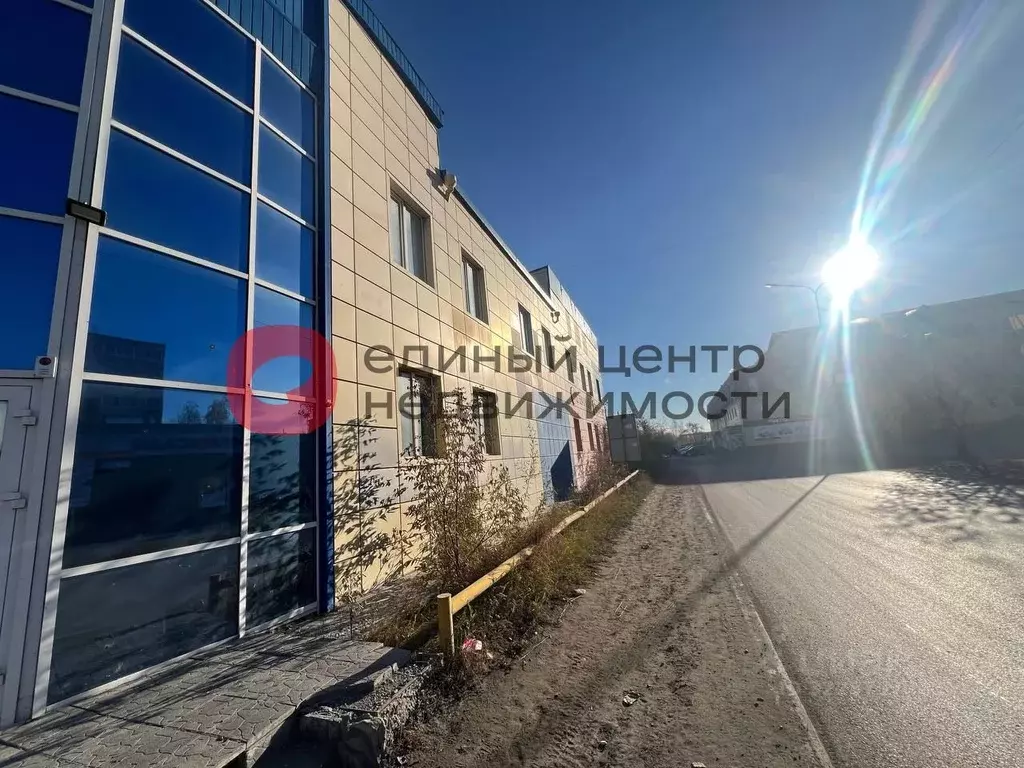 Помещение свободного назначения в Тюменская область, Тюмень ул. 30 лет ... - Фото 2