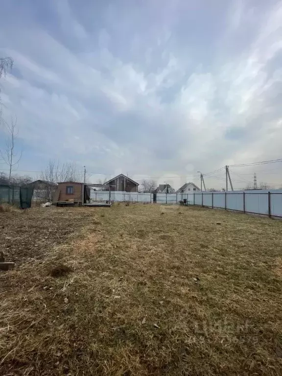 Участок в Московская область, Красногорск городской округ, пос. ... - Фото 1