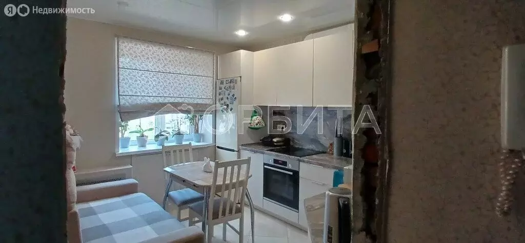 3-комнатная квартира: Тюмень, улица Газовиков, 6 (60.1 м) - Фото 1