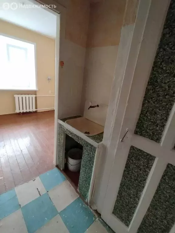 Квартира-студия: Асбест, улица Челюскинцев, 13 (12.1 м) - Фото 1
