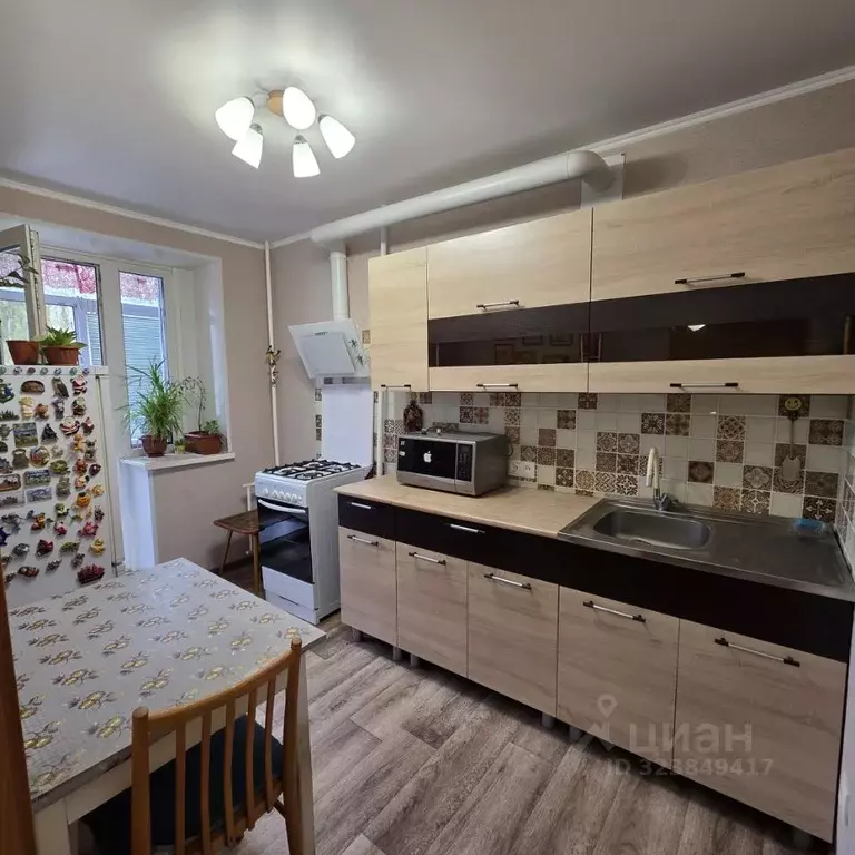 1-к кв. Саратовская область, Саратов ш. Ново-Астраханское, 85 (27.4 м) - Фото 1