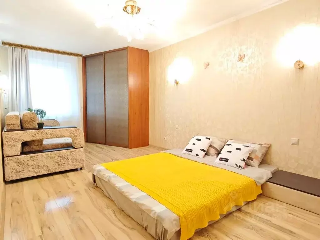 2-к кв. Татарстан, Казань ул. Родины, 37 (76.0 м) - Фото 0