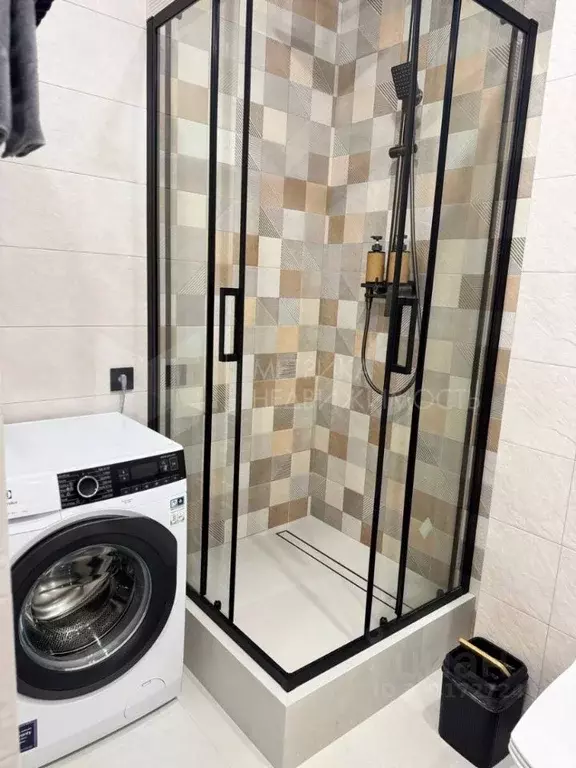 Студия Тюменская область, Тюмень ул. Краснооктябрьская, 6 (32.8 м) - Фото 0