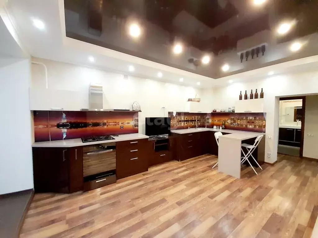 3-к кв. Татарстан, Казань ул. Габдуллы Кариева, 5 (75.0 м) - Фото 0