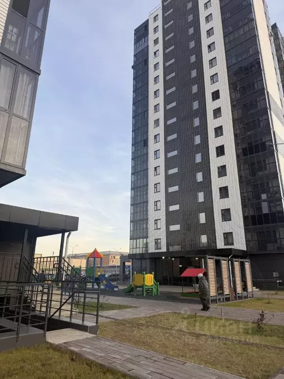 Студия Красноярский край, Красноярск ул. 60 лет Октября, 86 (33.0 м) - Фото 1