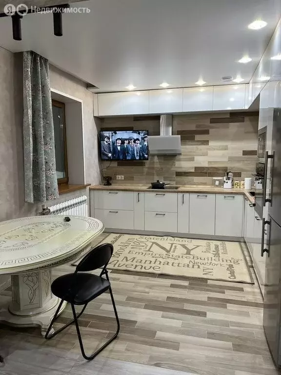 3-комнатная квартира: Новый Уренгой, район Южная Жилая Часть, ... - Фото 1