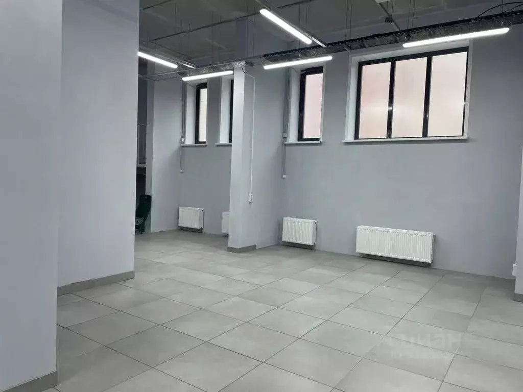 Помещение свободного назначения в Удмуртия, Ижевск ул. Ленина, 97А ... - Фото 0