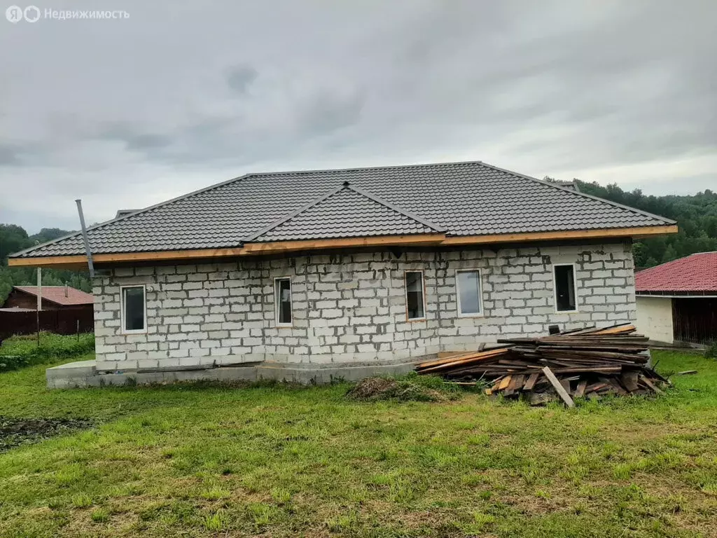 Дом в Горно-Алтайск, Соловьиная улица (174 м) - Фото 1