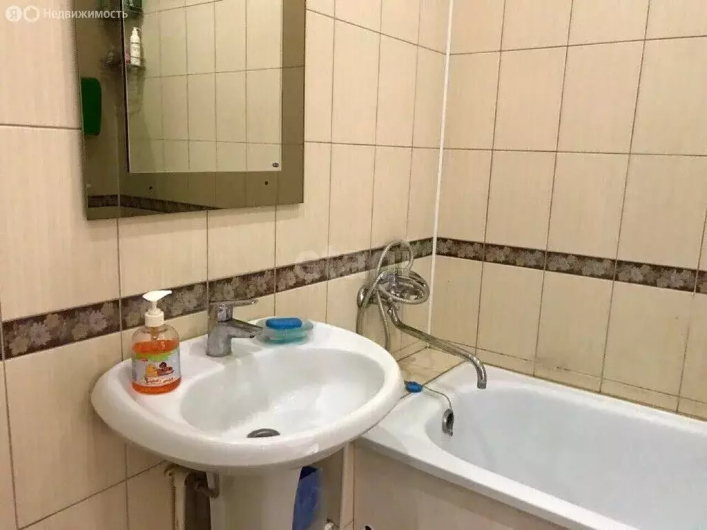 3-комнатная квартира: Белгород, Кольцевая улица, 14 (90 м) - Фото 2