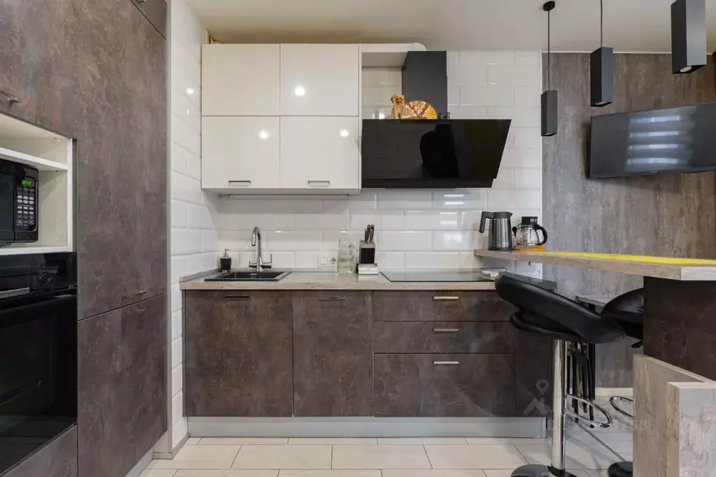 2-к кв. Санкт-Петербург пос. Парголово, Заречная ул., 45к1 (57.6 м) - Фото 1