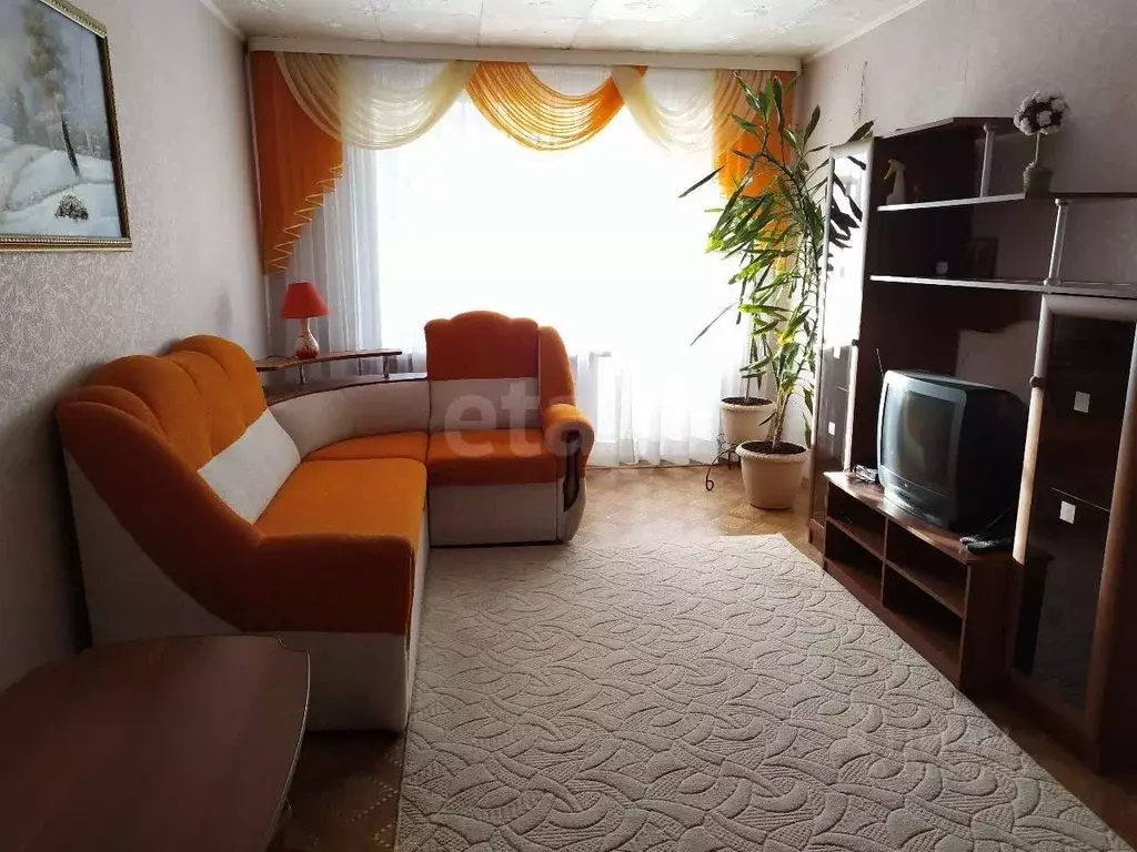 3-к кв. Тюменская область, Тюмень ул. Республики, 194 (57.4 м) - Фото 1