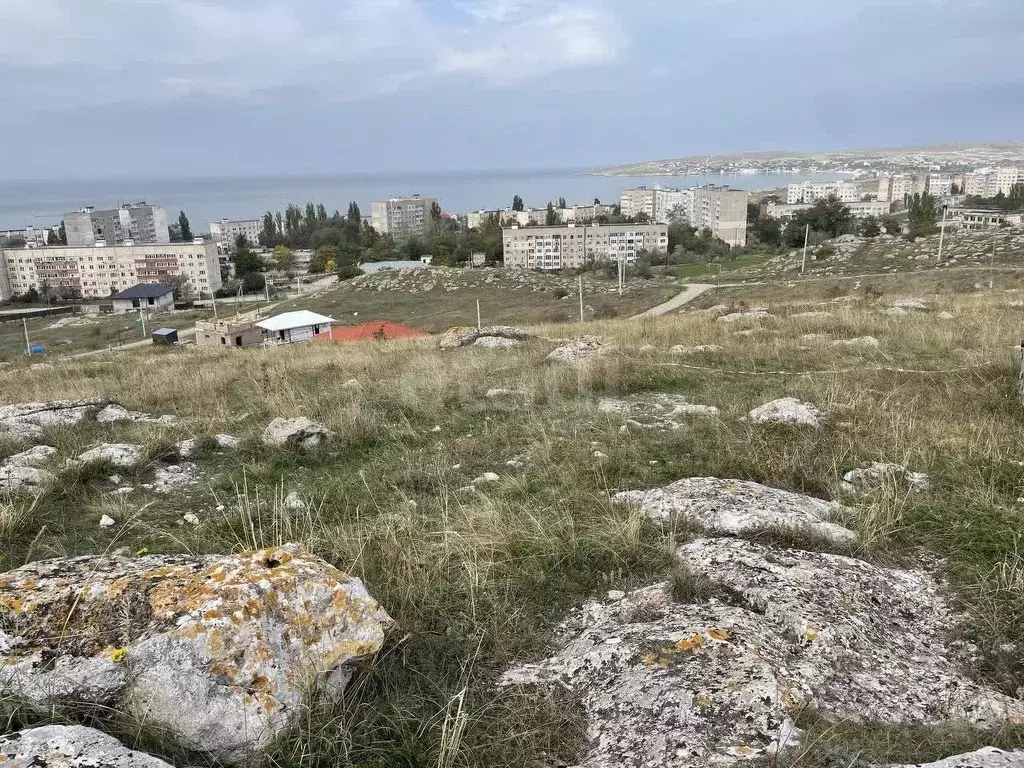 Участок в Крым, Щелкино Ленинский район, ул. Горная (10.0 сот.) - Фото 1