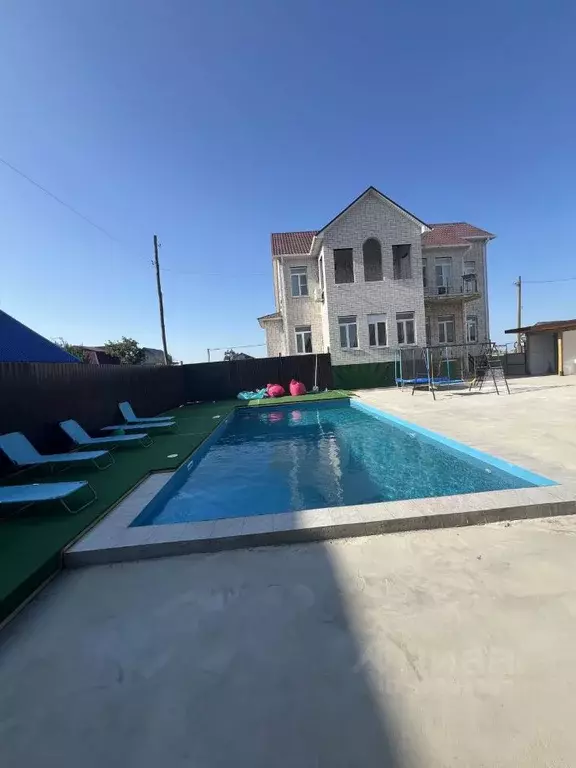 Дом в Краснодарский край, Темрюкский район, Голубицкое с/пос, ... - Фото 2