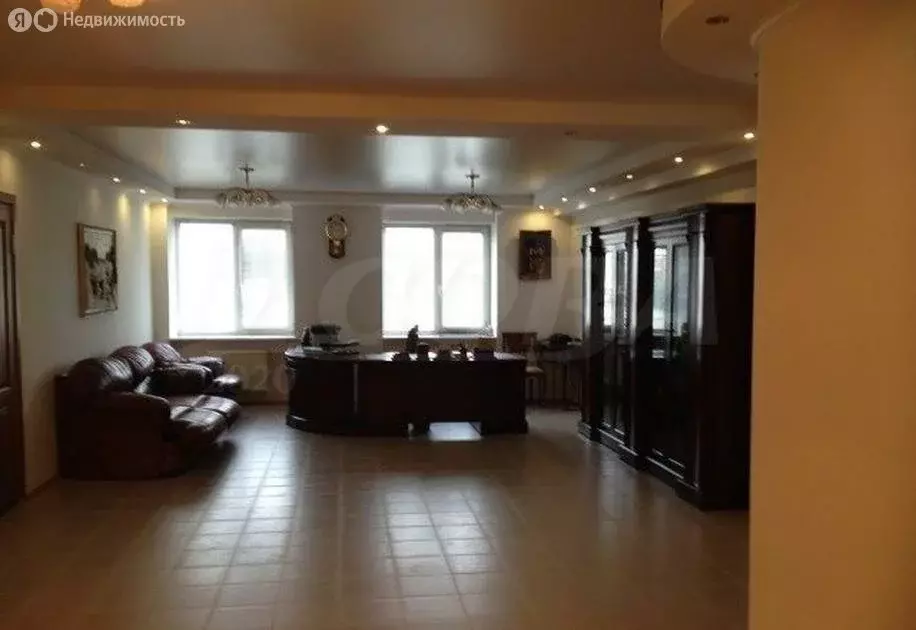 4-комнатная квартира: Тюмень, улица Герцена, 60 (230 м) - Фото 0