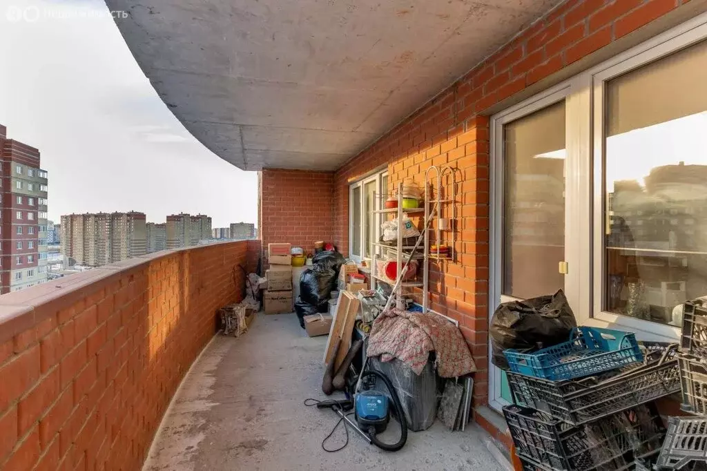 1-комнатная квартира: Тюмень, улица Монтажников, 47 (50 м) - Фото 1