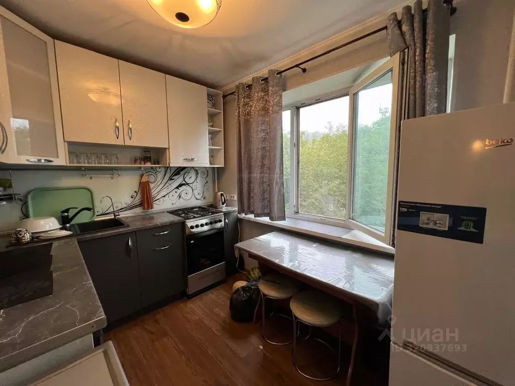 3-к кв. Амурская область, Благовещенск ул. Чайковского, 35 (70.0 м) - Фото 0