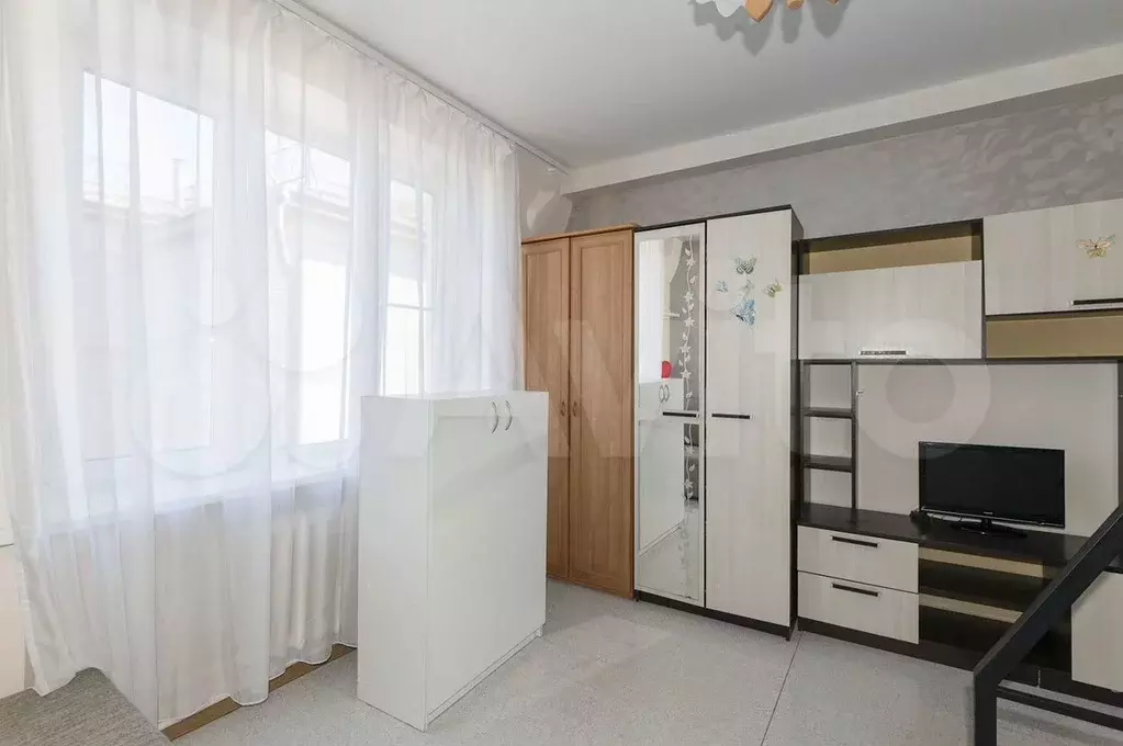 Комната 18,5 м в 1-к., 4/4 эт. - Фото 0