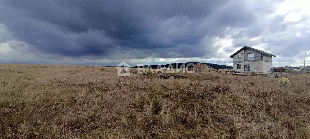 Участок в Крым, Симферопольский район, Трудовское с/пос, с. ... - Фото 1