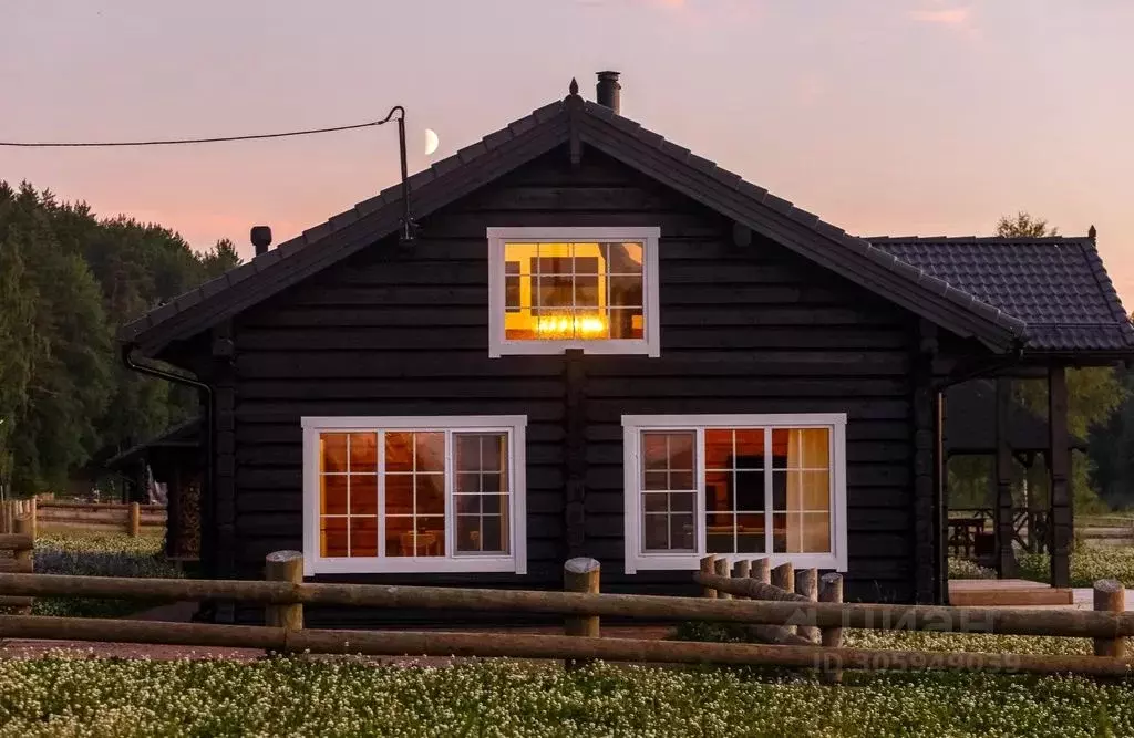 Дом в Ленинградская область, Лодейнопольский район, Янегское с/пос, ... - Фото 1