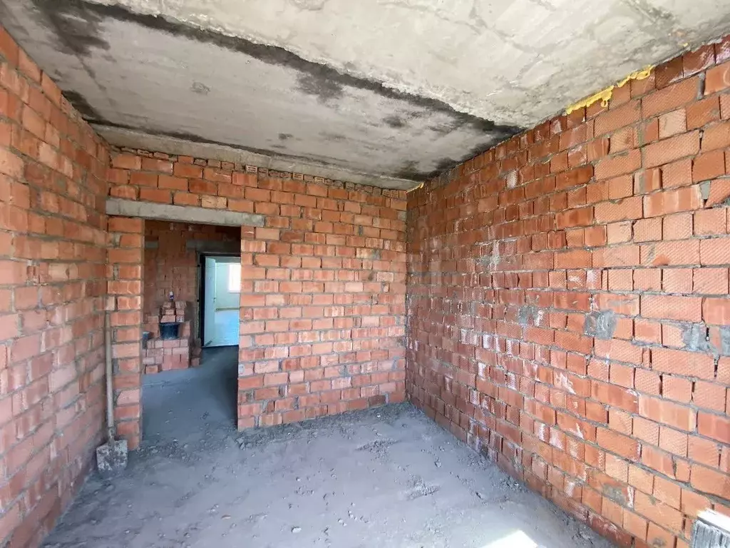 2-к кв. Северная Осетия, Владикавказ ул. Генерала Дзусова, 6 (55.0 м) - Фото 0