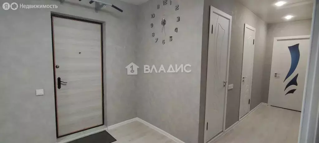 4-комнатная квартира: Благовещенск, улица Василенко, 13 (70.9 м) - Фото 0
