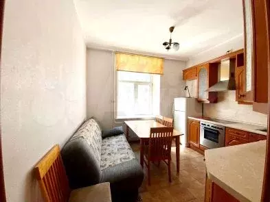 1-к. квартира, 42 м, 2/8 эт. - Фото 0