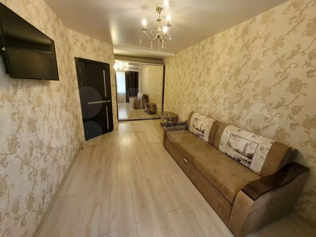 1-к. квартира, 40 м, 1/9 эт. - Фото 0