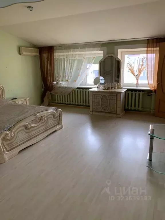 5-к кв. Астраханская область, Астрахань Бертюльская ул., 7 (225.0 м) - Фото 2