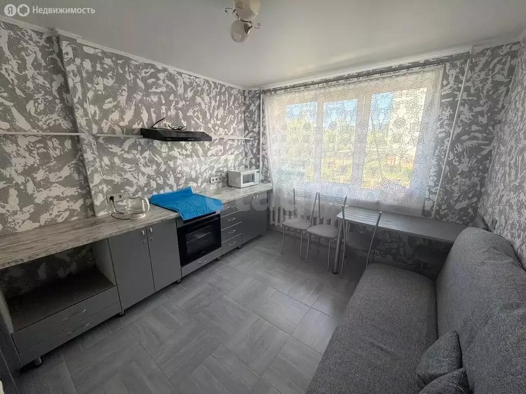3-комнатная квартира: Микунь, Молодёжная улица, 8 (58.8 м) - Фото 1