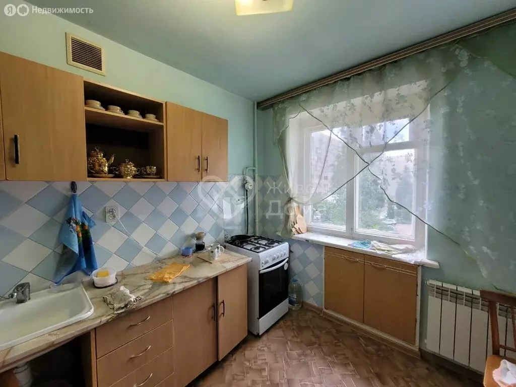 3-комнатная квартира: Волгоград, улица Германа Титова, 64 (62 м) - Фото 0
