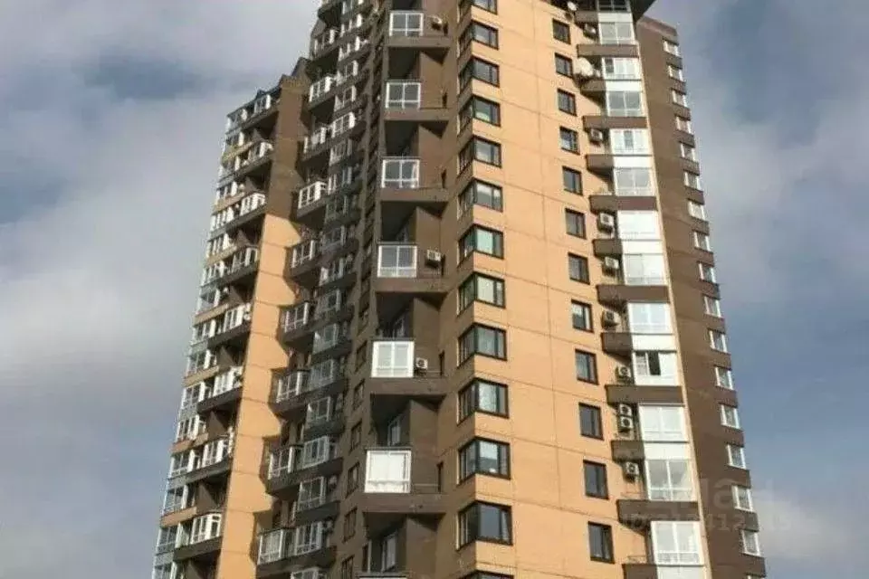 2-к кв. Московская область, Химки ул. Лавочкина, 25 (79.8 м) - Фото 0