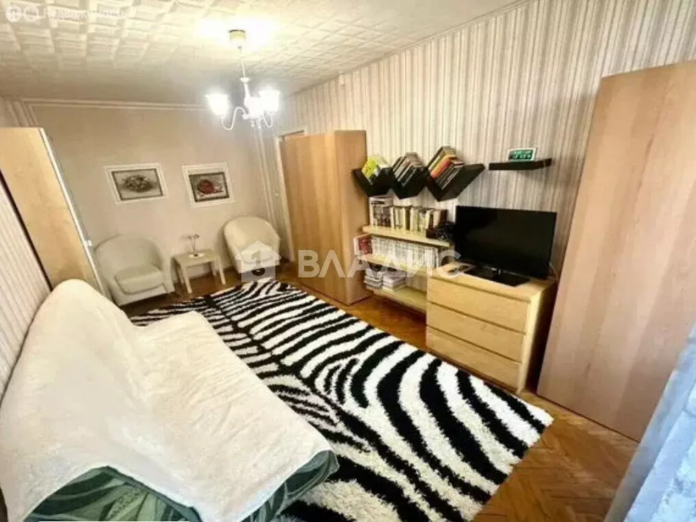 3-комнатная квартира: посёлок городского типа Андреевка, 7 (56 м) - Фото 1