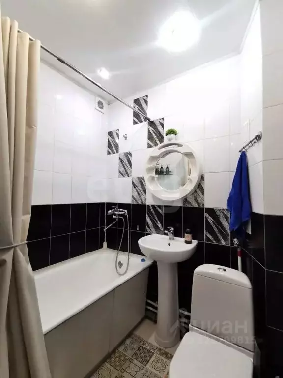 3-к кв. Алтайский край, Белокуриха ул. Академика Мясникова, 26 (60.8 ... - Фото 1