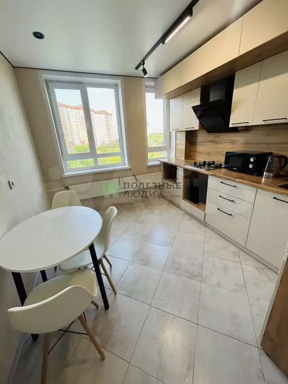 2-к. квартира, 49 м, 4/10 эт. - Фото 1