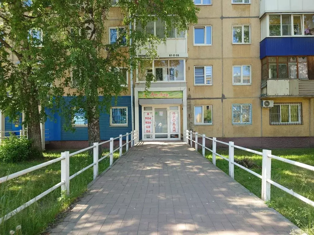Помещение свободного назначения в Кемеровская область, Кемерово просп. ... - Фото 1