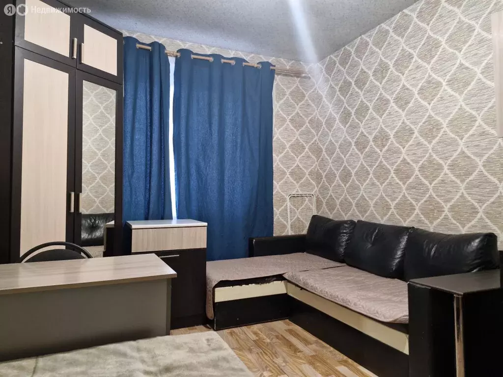 1к в 4-комнатной квартире (65 м) - Фото 1