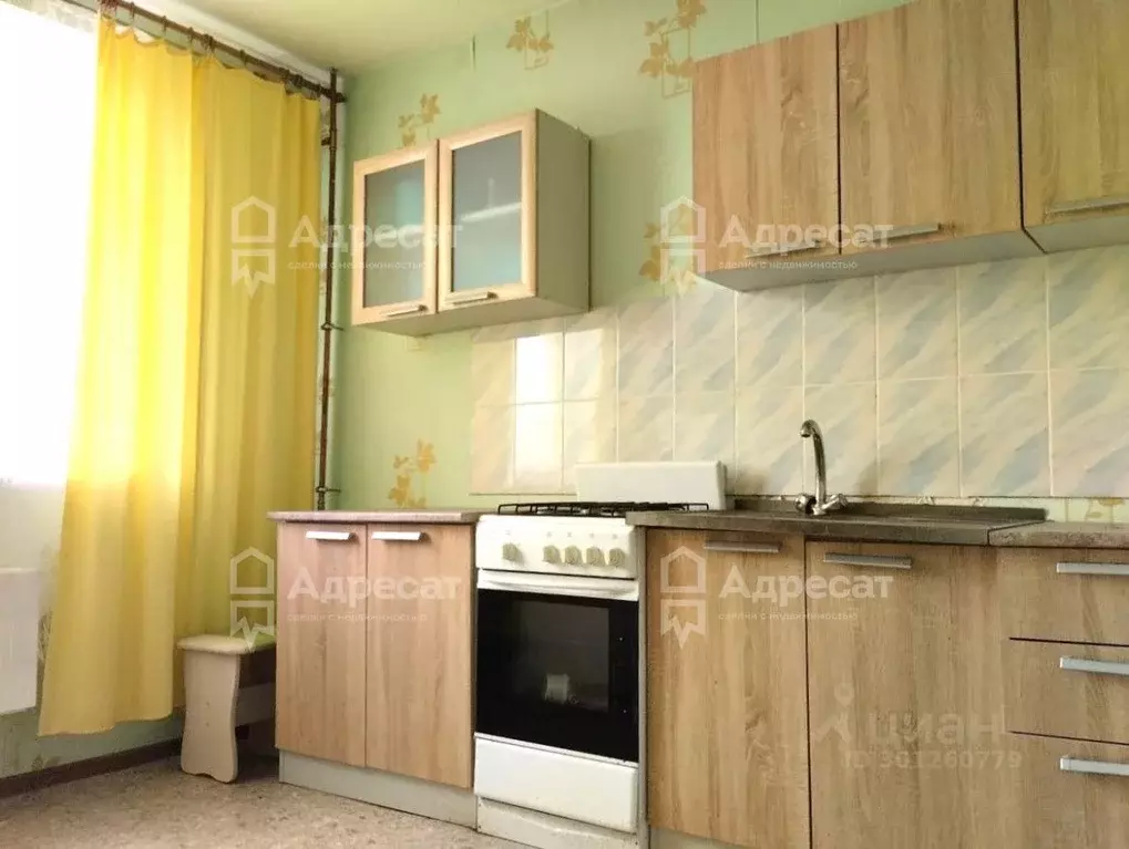 3-к кв. Волгоградская область, Волжский Погромное кв-л, ул. Имени С.П. ... - Фото 1