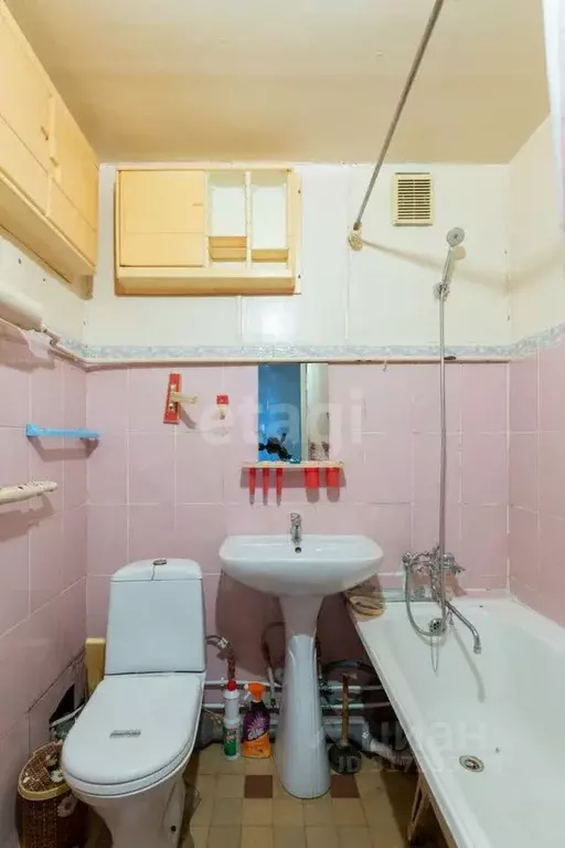 2-к кв. Свердловская область, Екатеринбург ул. Мира, 37А (43.1 м) - Фото 0