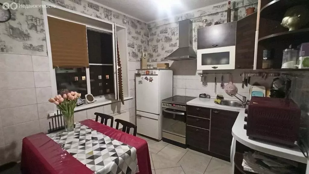 2-комнатная квартира: Красноярск, улица Ладо Кецховели, 65Б (49 м) - Фото 0