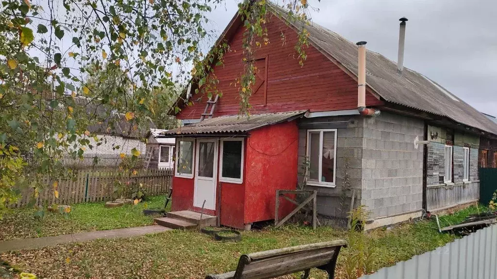 Дом в Смоленская область, Рославльский муниципальный округ, с. ... - Фото 1