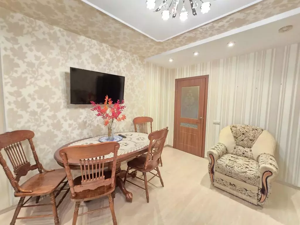 2-к кв. Пензенская область, Пенза ул. Антонова, 70 (59.1 м) - Фото 1