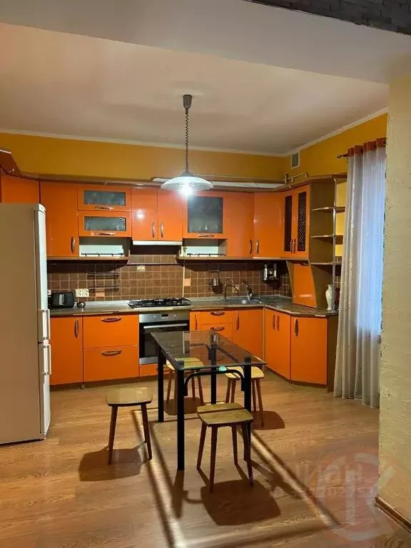 4-к кв. Крым, Симферополь ул. Мира, 4 (164.9 м) - Фото 0